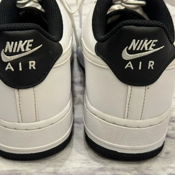 Youth 6 6Y Women’s 7.5 Nike Air Force 1 ESS GS White Black AF1 Shoes Sneakers - Picture 4 of 6